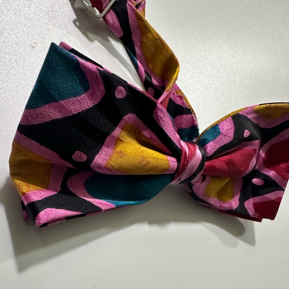 Colorful Bow Tie - Picture 2 of 4